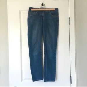 Medium wash skinny jean